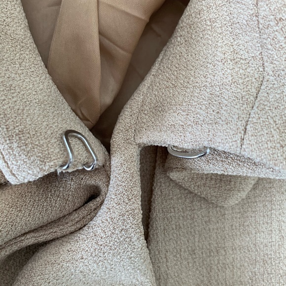 Anne Klein Camel Blazer with Draped Front, Size 14 - Picture 5 of 6